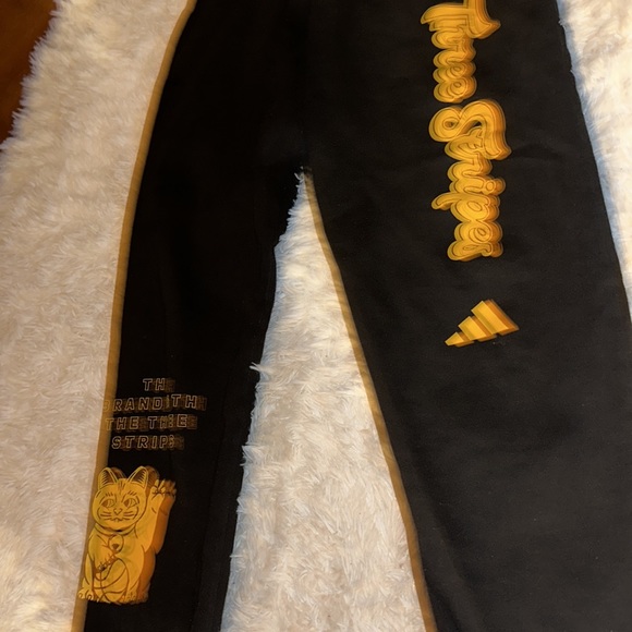Men’s adidas originals lucky cat bascat sweat pants size small - Picture 9 of 10